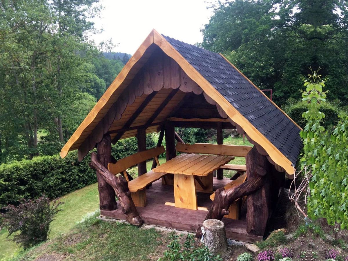 Rustic Timber Log Gazebo (3m by 3m) Rustic Timber Log Gazebo (3m by 3m)