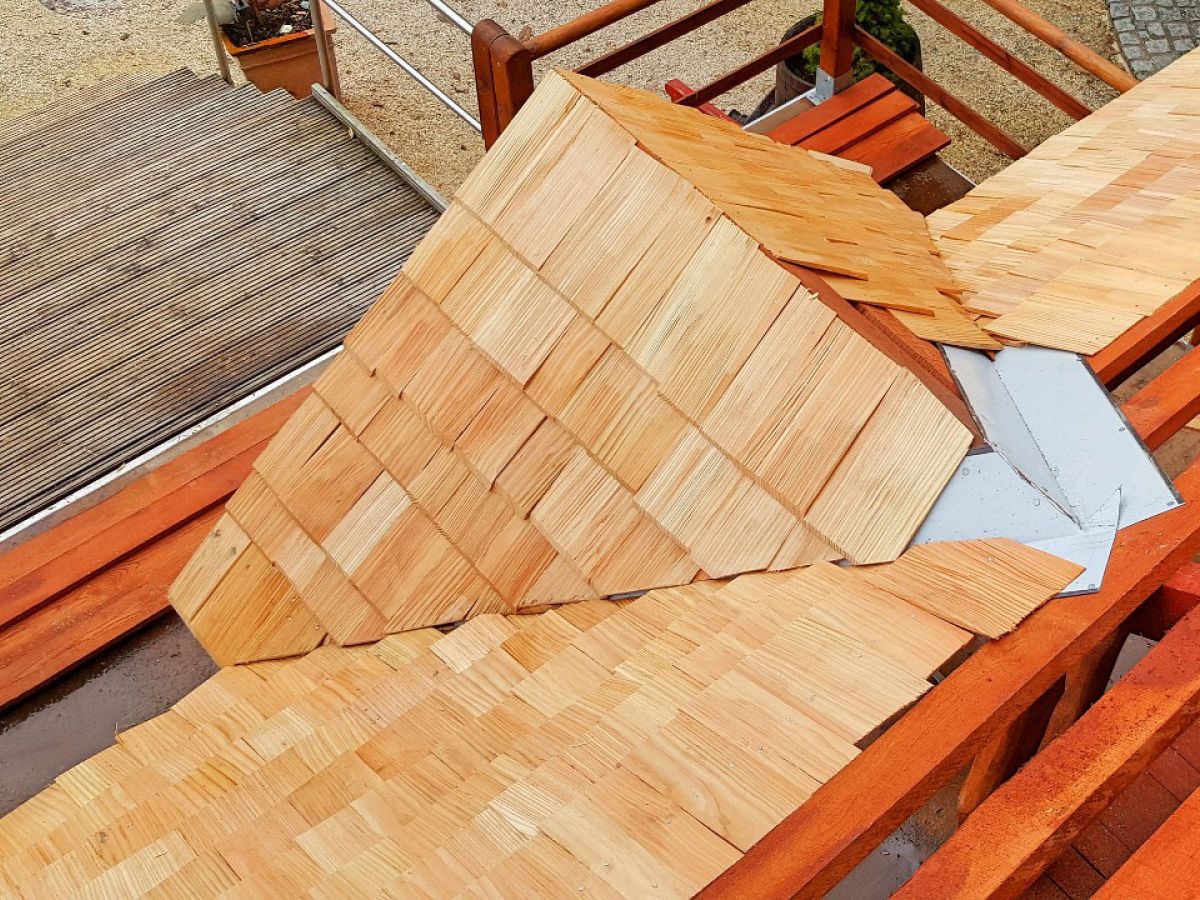 Rustic Timber Log Gazebo Pavilion (5m by 3m) Rustic Timber Log Gazebo Pavilion (5m by 3m)