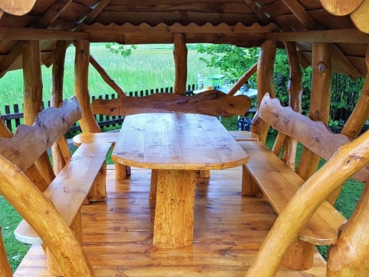 Rustic Timber Log Gazebo (2m by 2.5m) Rustic Timber Log Gazebo (2m by 2.5m)